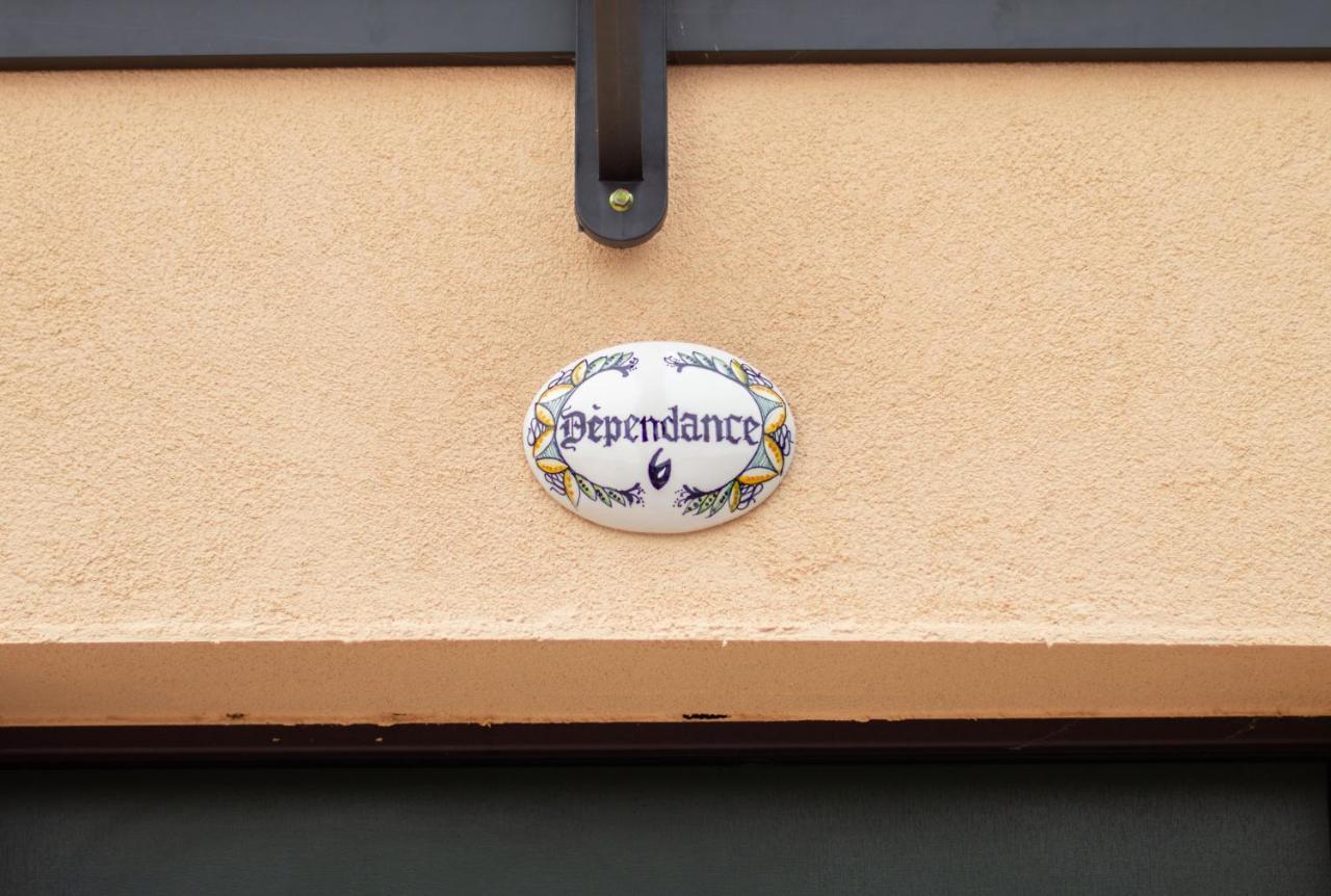 Dependance 6 Lägenhet Salerno Exteriör bild